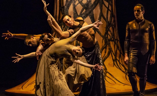 Празничната програма АРАБЕСК HIGHLIGHTS един очарователен творчески калейдоскоп от фрагменти