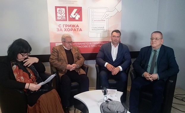 Години наред творческите съюзи в България не получават никаква помощ