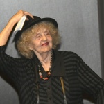 "Сърцата ни са на парчета": Казваме сбогом на Царицата на комедията