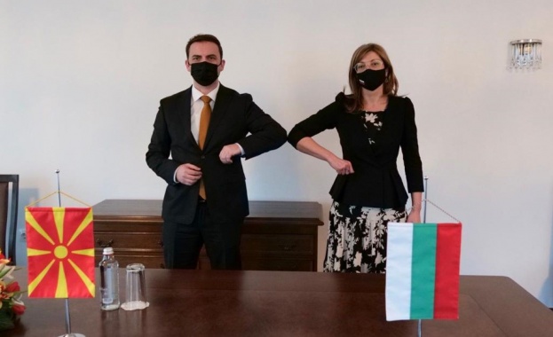 Насърчавам Скопие и София да удвоят усилията за постигане на