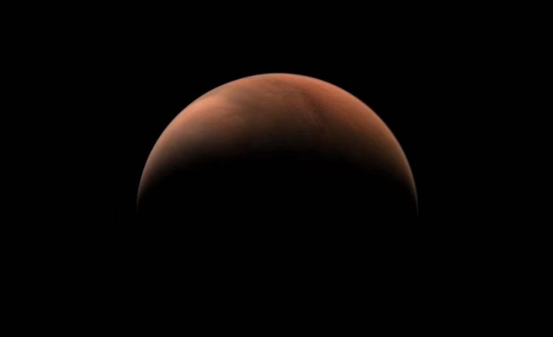 НАСА откри скъпоценни камъни на Марс  