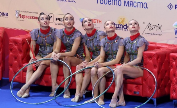 България спечели титлата в многобоя при ансамблите на Световната купа