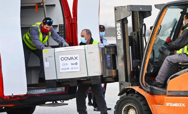 Пратка от 24 000 ваксини на компанията АстраЗенека осигурени чрез