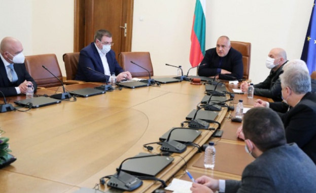 В настоящата ситуация болничната система издържа на наплива на заболелите