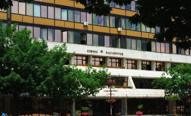 Дни преди парламентарните избори община Благоевград започна процедура по заличаване