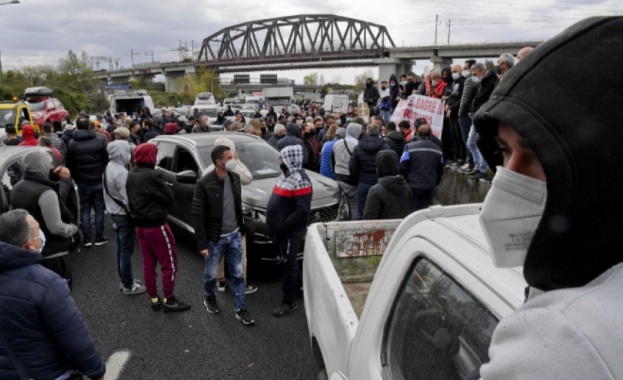 В Рим се провежда общонационален протест на сдруженията на едноличните