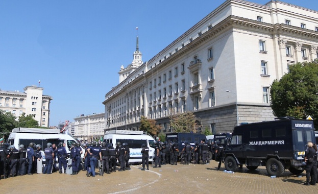 Свободата на медиите и свободата на сдружаване се влошиха още