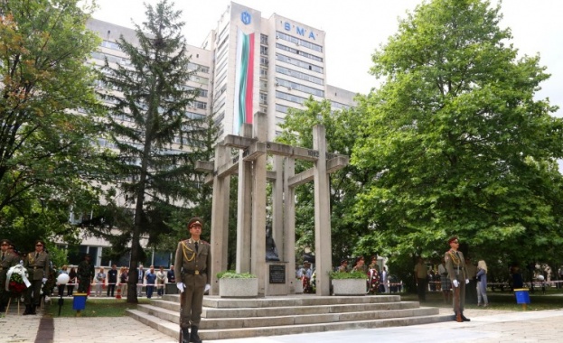 На 7 ми април празнуват своя професионален празник всички здравни работници