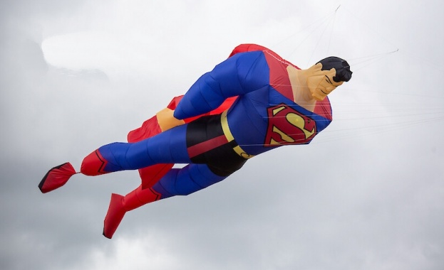 Първият брой на комикс за Супермен публикуван през юни 1938