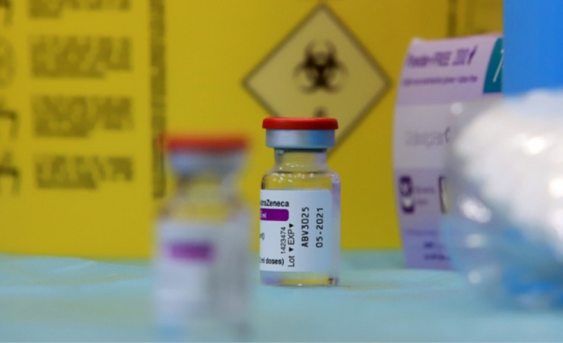 Министерството на здравеопазването в Испания предлага ваксината на АстраЗенека да
