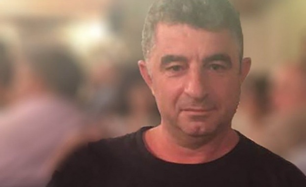 Гръцки телевизионен журналист беше застрелян пред дома си в южното