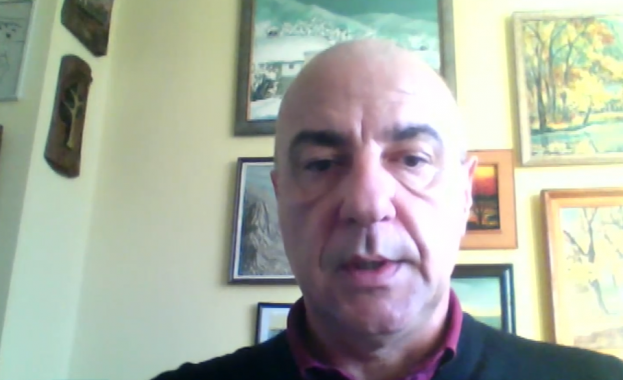 На дълги опашки за РНК ваксини се наредиха в началото