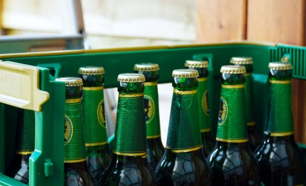 Митнически служители задържаха 2406 литра бира транспортирана без необходимите акцизни