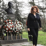 Илияна Йотова се надява да бъде сформирано стабилно правителство 