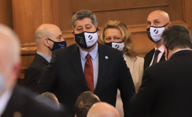 Съпредседателят на Демократична България Христо Иванов заяви че очаква да