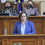 Корнелия Нинова: Оставката на Борисов е пропукване на модела, но трябва много работа