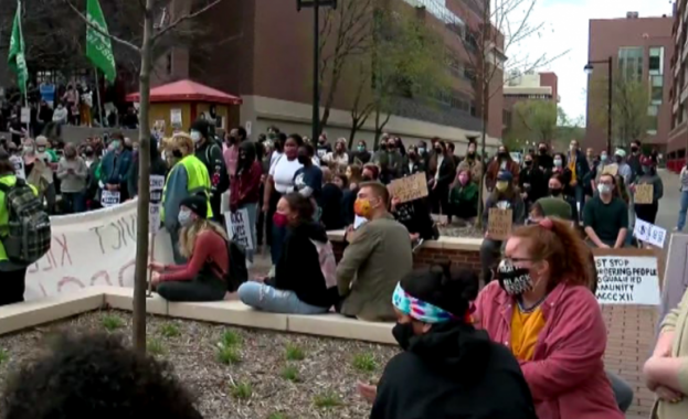 Поредна нощ на протести в Съединените щати заради убийството на