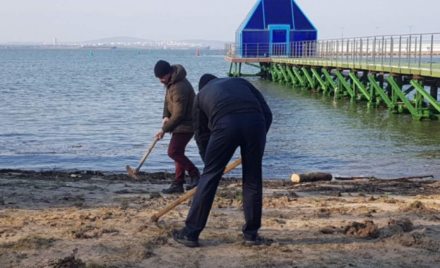 Плажът в Росенец за който имаше масов протест през миналото