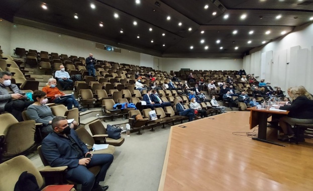 Важно е всички държавни и местни институции контролни органи