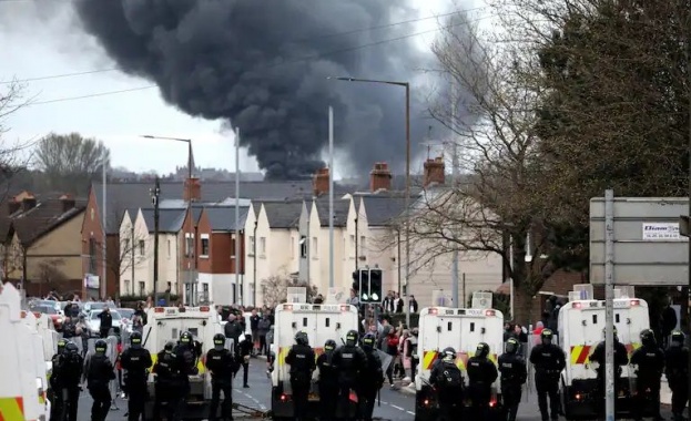 Мнозинството хора от двете страни на северноирландската граница смятат че