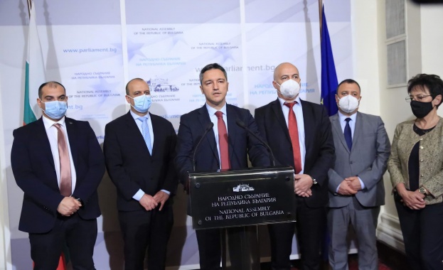 За четвърти път предлагаме замразяването на депутатските заплати подчерта Кристиан
