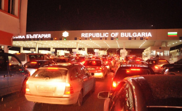 От 1 май временно се забранява влизането в България на