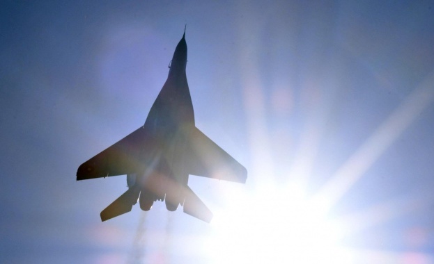 Подготовката на самолетите в авиобазата Граф Игнатиево започна от рано