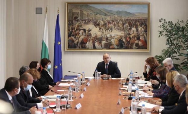 Започнаха допълнителните консултации за излъчване на председател на ЦИК Държавният