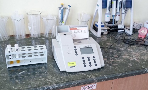 Акредитираната лаборатория за изпитване на води към ВиК Шумен