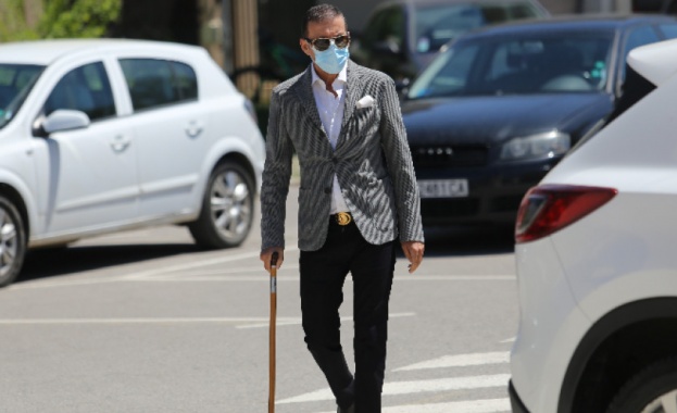 Бизнесменът Миню Стайков отрече да е човекът от видеото с