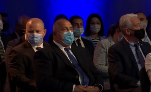 Надявам се да не прочета заглавие че е свалено доверие