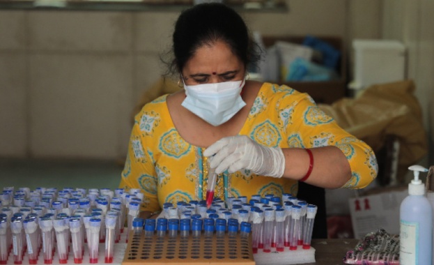 Рекорден брой смъртни случая от коронавирус са регистрирани в Индия