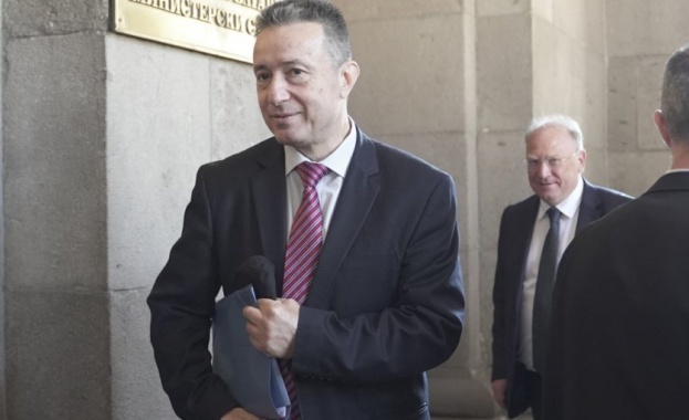 Служебният правосъден министър ще възложи проверка за насилие в арестите