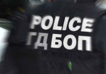 ГДБОП задържа петима за контрабанда на наркотици през страната