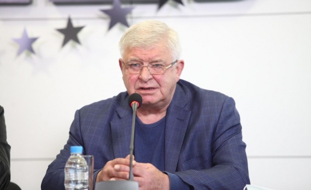 В политическата етика е прието едно правителство да има 100