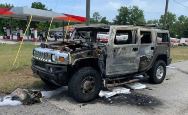 Американец се запаси с бензин и запали своя Hummer
