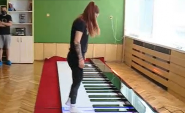 Децата от училището за нарушено зрение във Варна се обучават