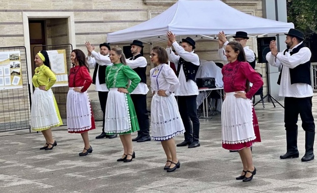 Илияна Йотова бе гост на честването на 80 години от