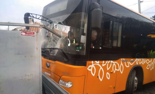 Сериозен пътен инцидент е станал тази сутрин в столичния квартал