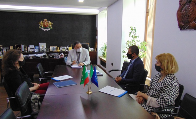 Темата беше обсъдена на среща между УС на ЕНЕРГО ПРО Варна