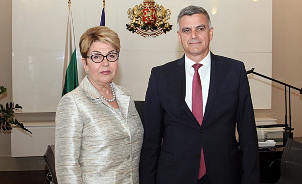 Министър председателят г н Стефан Янев проведе среща с посланика на Руската