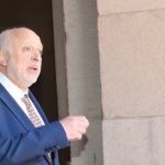 Минеков: Културни институции няма да се закриват 