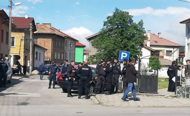 Протест срещу насилието в града и в подкрепа на пострадалия