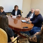 Корнелия Нинова: Господин министър, спрете продажбата на общинските болници