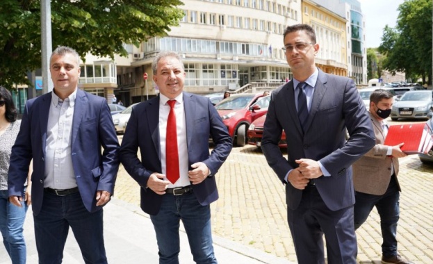 Българските патриоти ВМРО Воля и НФСБ внесоха точно 6333