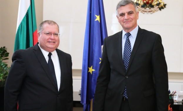 Министър председателят Стефан Янев проведе среща с посланика на Държавата Израел