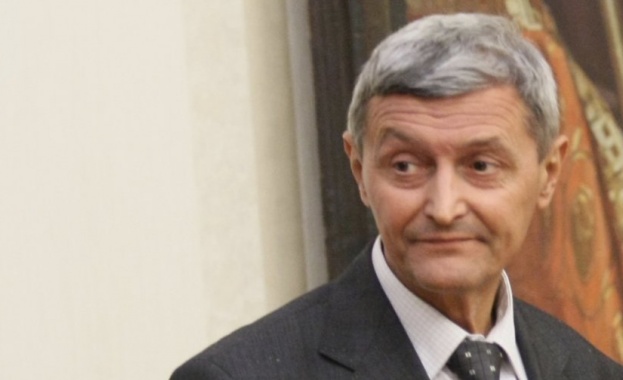 Пpeзидeнтcĸият cъвeтниĸ пo cигypнocттa и oтбpaнaтa Илия Mилyшeв е бил