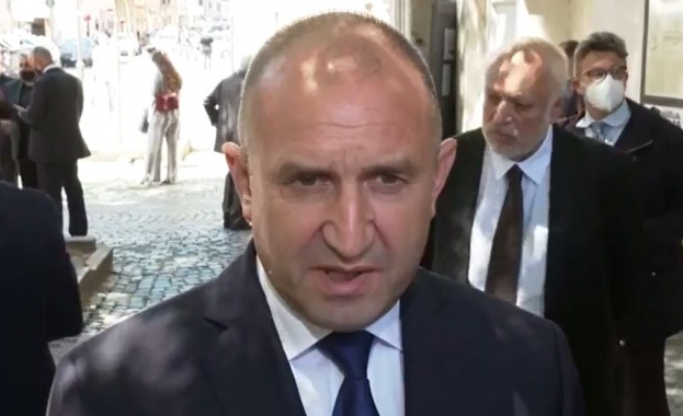 Много топла визита топъл и радушен прием Това заяви за