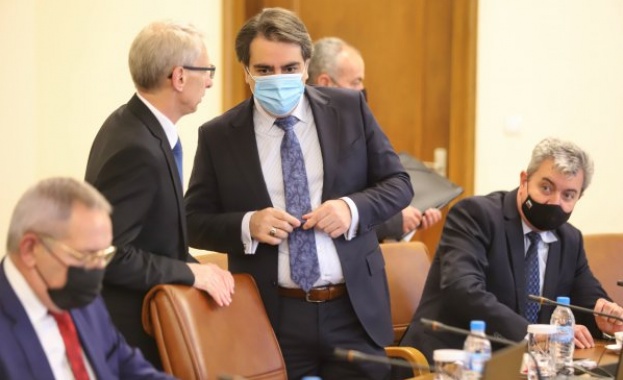 КРОСС Служебният кабинет излезе с неочаквано предложение за разрешаване на