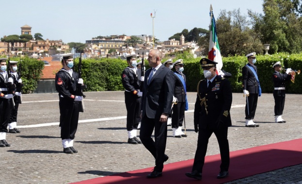 България би могла да заимства от Италия добри практики за